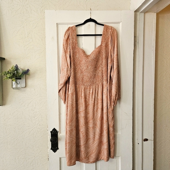 Able Joyce Smocked Midi Dress Size 3X, Blush Linework, 100% Viscose, Peasant - Picture 5 of 9